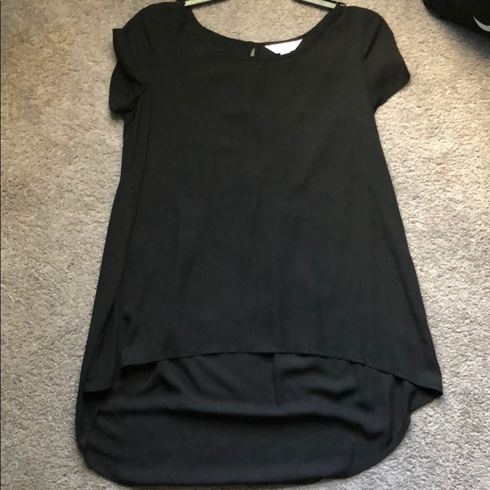 Decree Solid Black Short Sleeve Blouse